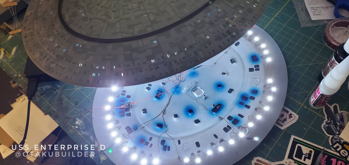 Otaku_Builder's tweet photo. Phase 1 Is finally complete! It's been a long process but, I'm super eager to get started and editing this video immediately. Should have it ready for you to watch very soon. Next phase the Warp nacelle 🖖🏾💙#startrek #startrekpicard #custompaint #evan_designs_led #startrekmodels https://t.co/RNB0wY5qCE