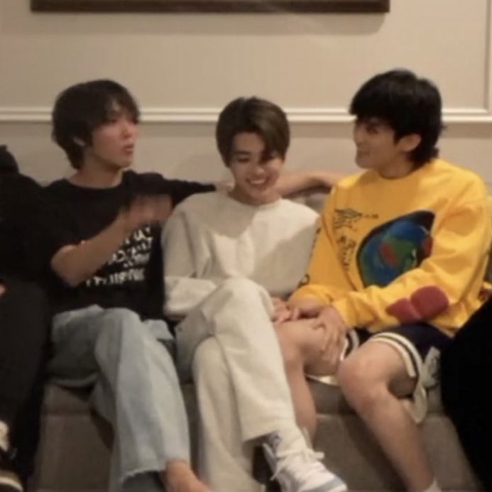 ᴋᴍ.✿ (@fallinkmm) on Twitter photo 