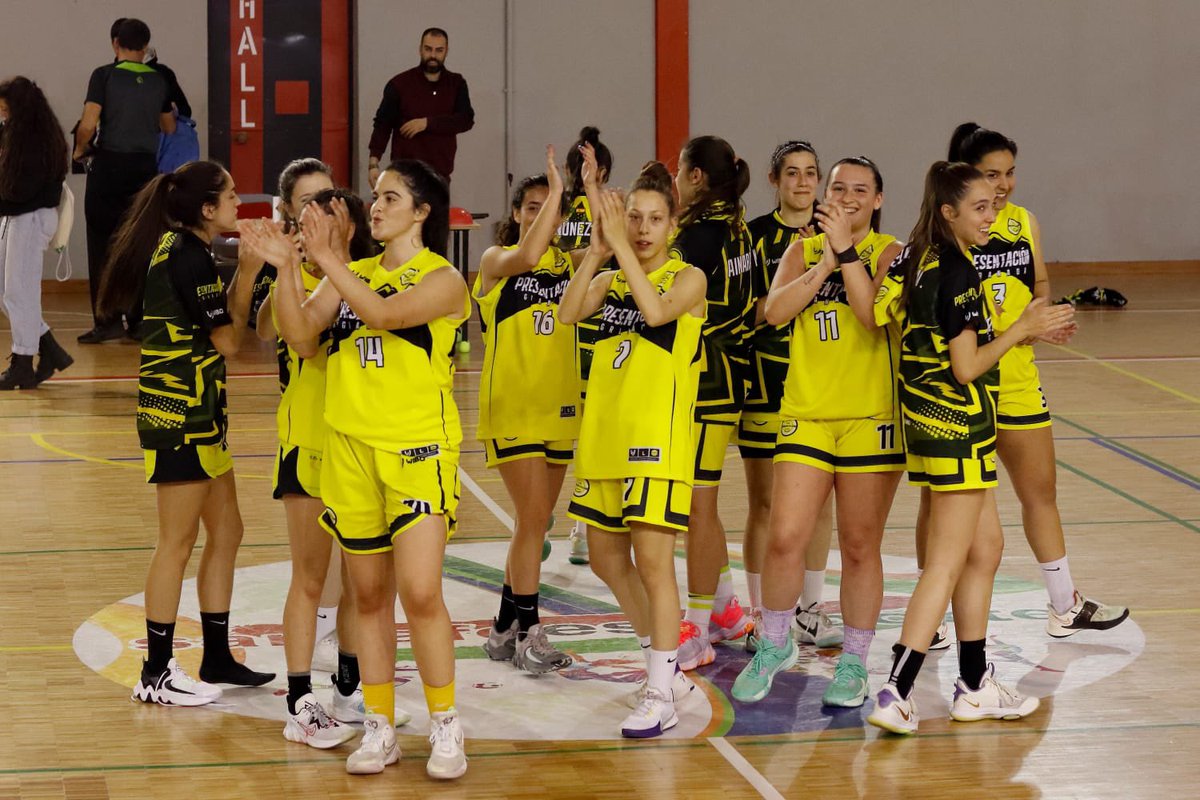 CDPresenGranada's tweet photo. Buenos días!! Por segundo año consecutivo nuestras chicas del senior provincial jugarán la Final Four!!👏🏻👏🏻👏🏻

🤝 @MaristasCd 
⏰ 17:00
📍Pabellón Maristas

A DISFRUTAR!!! @eflapresen @presentacionGR https://t.co/8rHeRmUDQ7