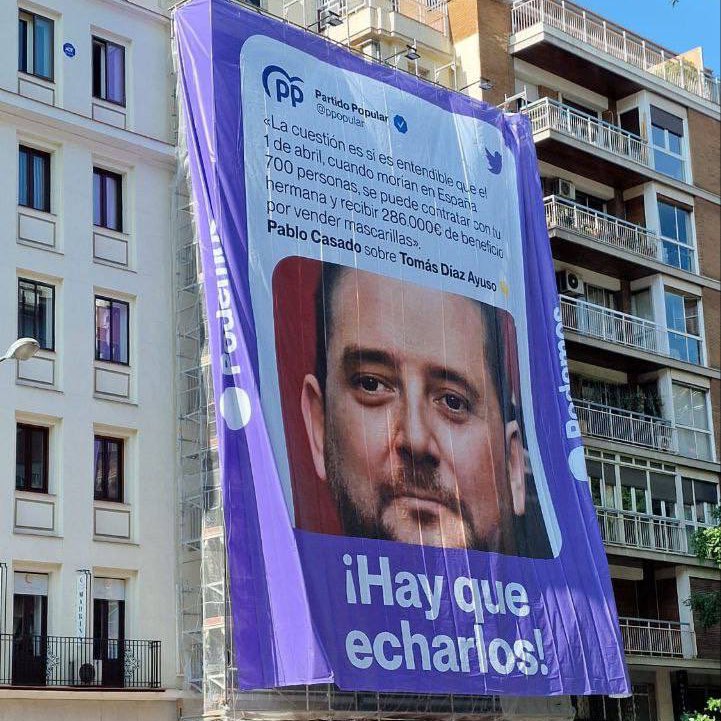 Estos días procuro no hablar de política, por razones obvias, pero, y siendo de izquierdas, no sé si esta campaña es una buena iniciativa. El caso está archivado judicialmente y la foto es de un ciudadano, hasta ahora, anónimo. Creo que hay formas más elegantes de arañar votos.