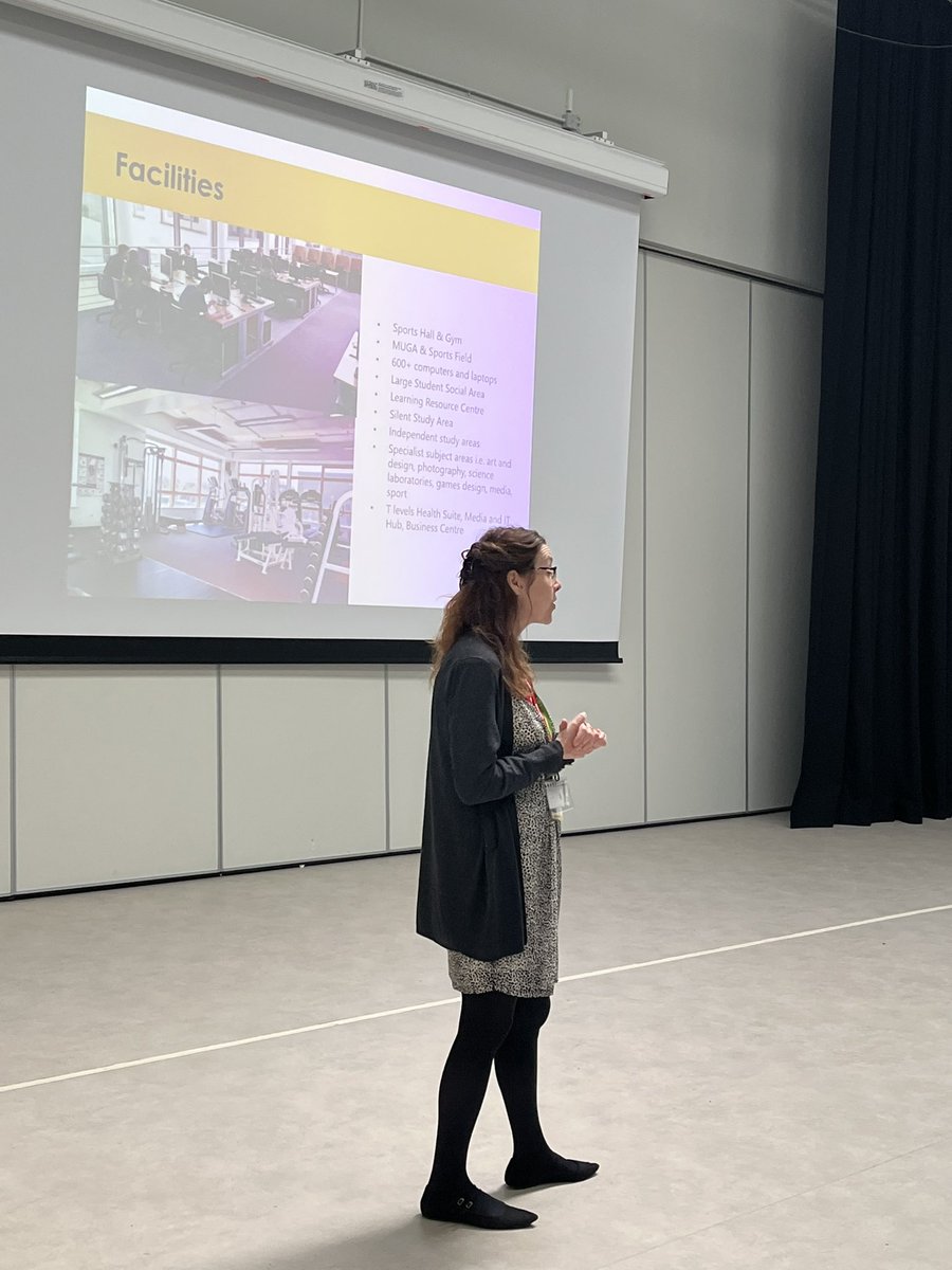 CareersAvantiFS's tweet photo. Fantastic end to the week of careers, always a pleasure to welcome Jade @GatewayCollegeL to share your passions for education to year 7 and year 10s. Thank you #post16 #inspire #aimhigher https://t.co/JpviyyPxZb