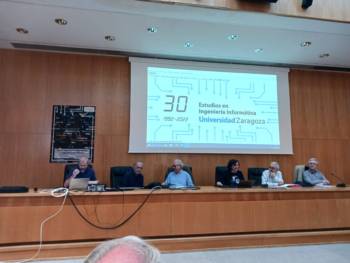 cpiiaragon's tweet photo. ¡Nos ha hecho mucha ilusión participar en el 30 aniversario de los estudios que conducen a nuestra profesión! @EINAunizar  @unizar  @DIIS_UZ https://t.co/3iDMkdOROc