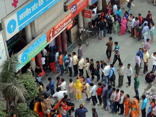 VaishaliGhatt's tweet photo. Demonetisation- 1 : Stand in the queue to withdraw 2000 rs notes...

Demonetisation- 2 : Stand in the queue to deposit 2000 rs notes...

Huge loss of productivity of the country....

#BreakingNews 
#Demonetisation2  
#Rs2000Note  #RBI2000  
#2000NoteBan #2000Note https://t.co/48gnXkxGk3