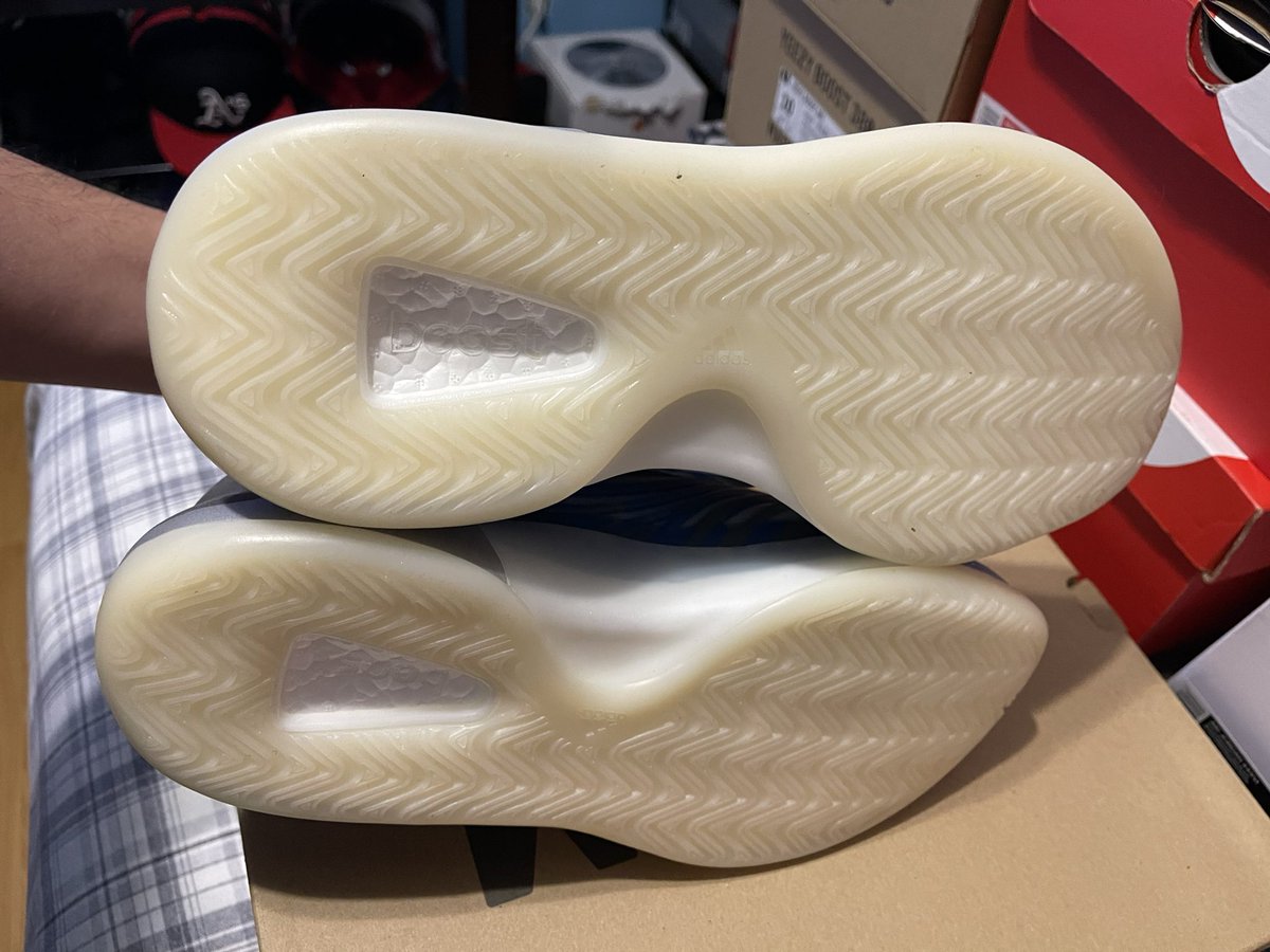 nenothegreat's tweet photo. Adidas Yeezy qntm frozen blue Sz 10 $220 https://t.co/2m126tW1Q8