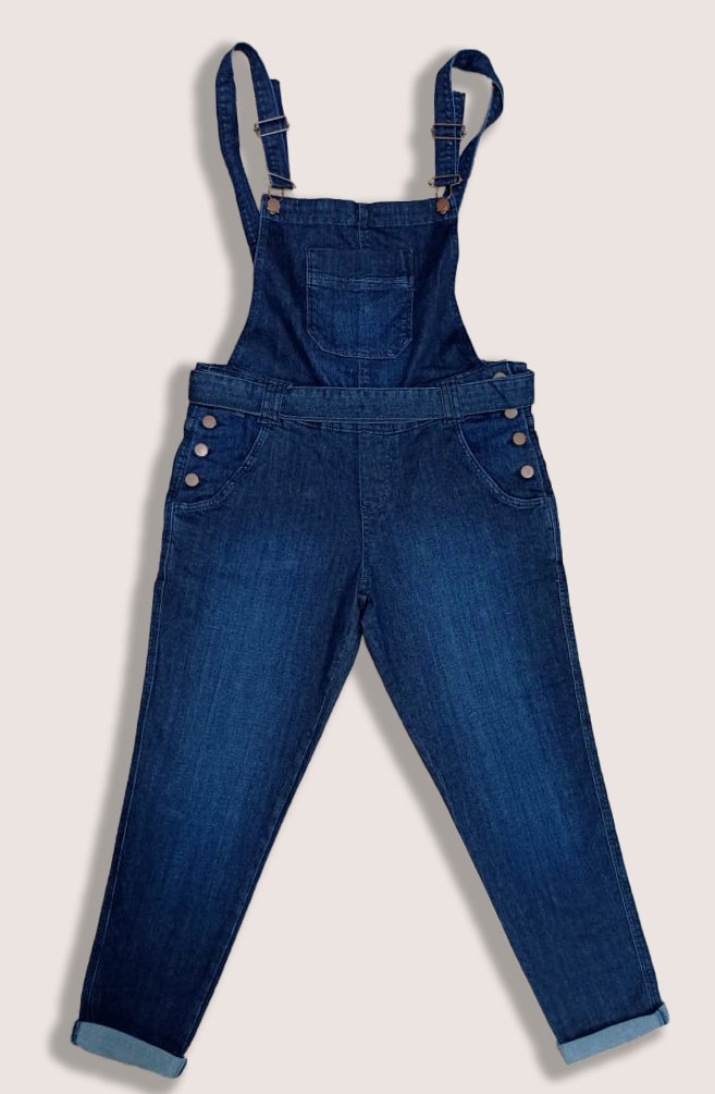 waltextile's tweet image. Embrace the timeless appeal of denim dungarees! Discover the versatility and style of this must-have fashion staple that effortlessly combines comfort and fashion. Elevate your wardrobe with these timeless pieces. #DenimDungarees #FashionStaple #StyleVersatility #TimelessAppeal