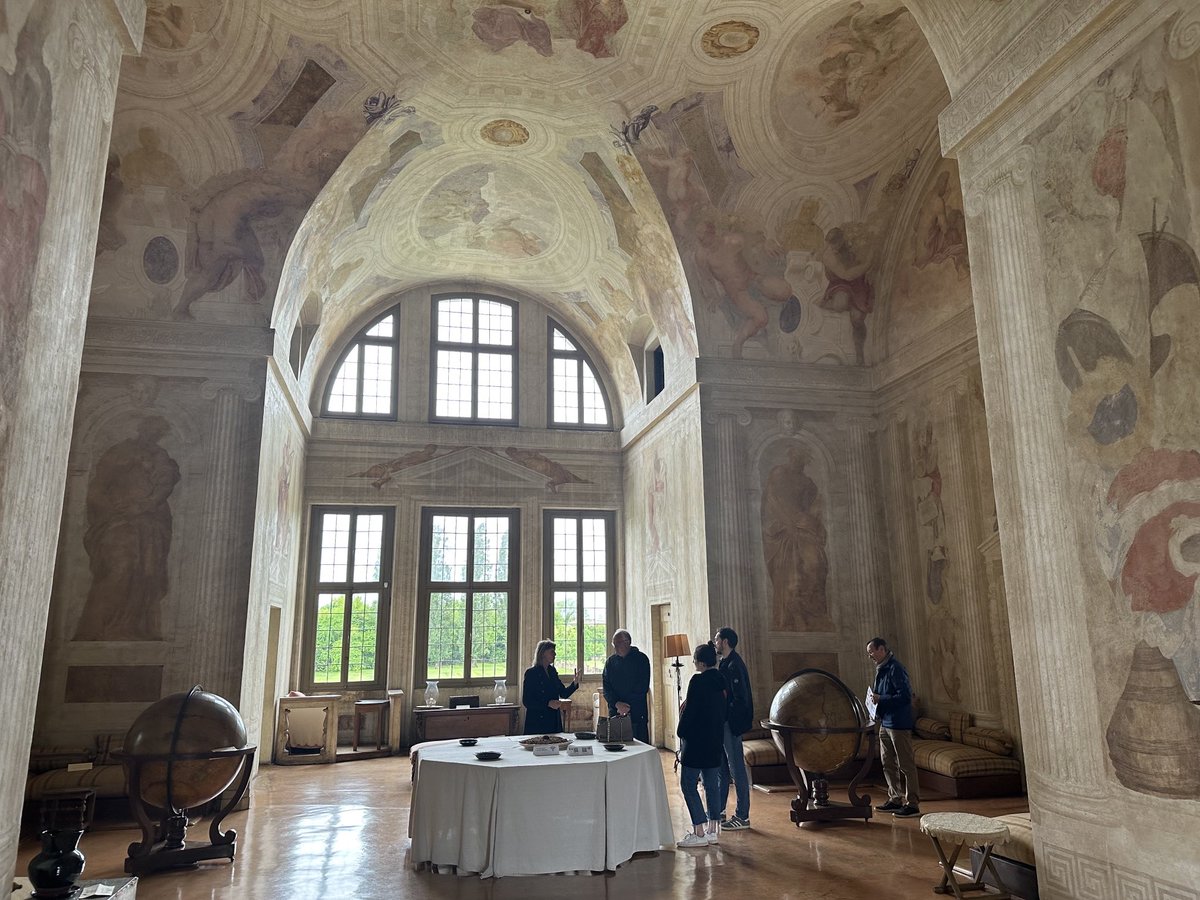 SophiaPsarra's tweet photo. The magnificent Villa Malcontenta, Andrea Palladio. One of the stops in a trip along the Brenta river on the way to Venice #VillaFoscari #Malcontenta #Veneto #Venice #Palladio https://t.co/4PRLlUibbP