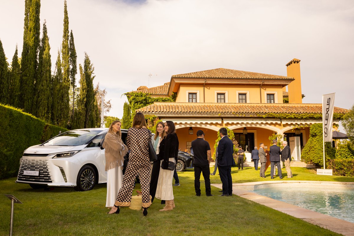 Lexus Castilla y León ⚫️ tweet media