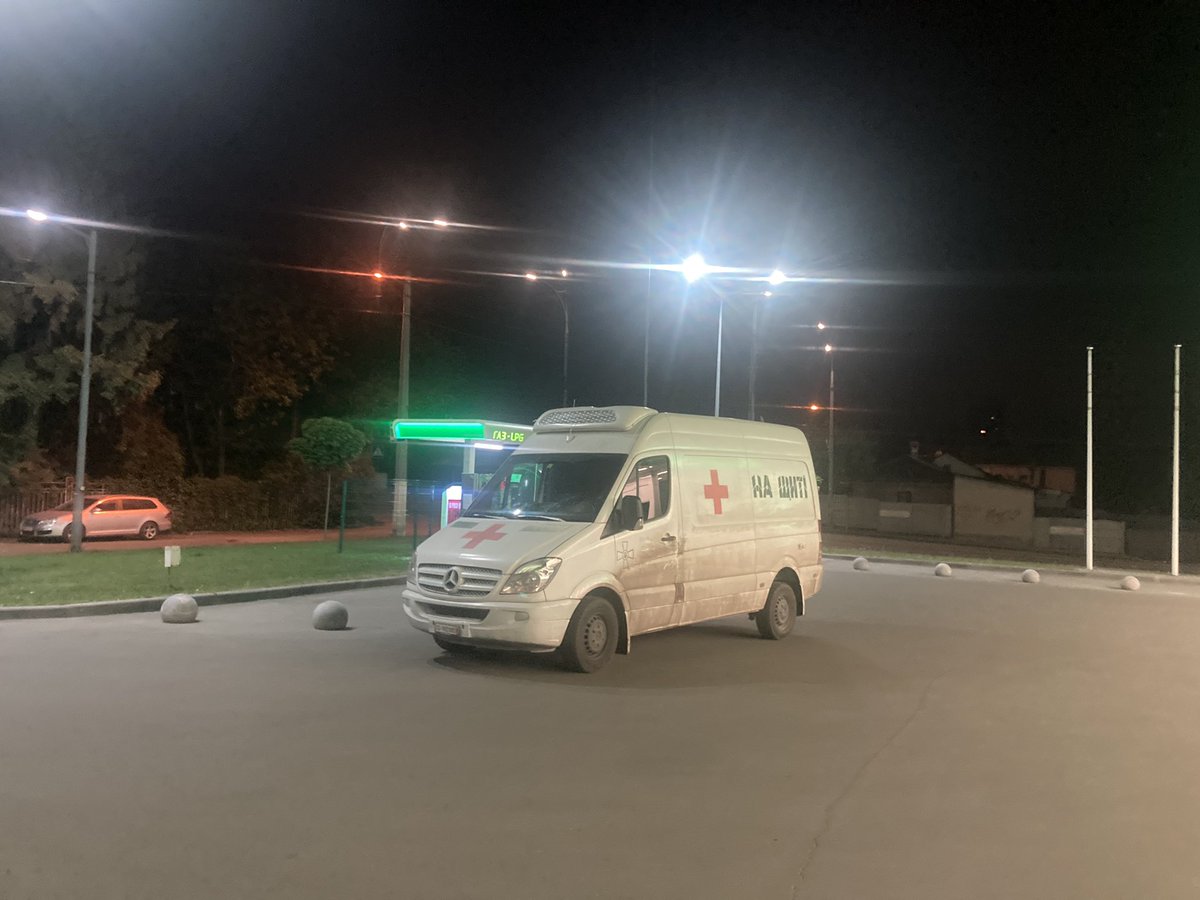 rina reznik on Twitter: "Ранок. Я везу холодильники для крові фронт в ...