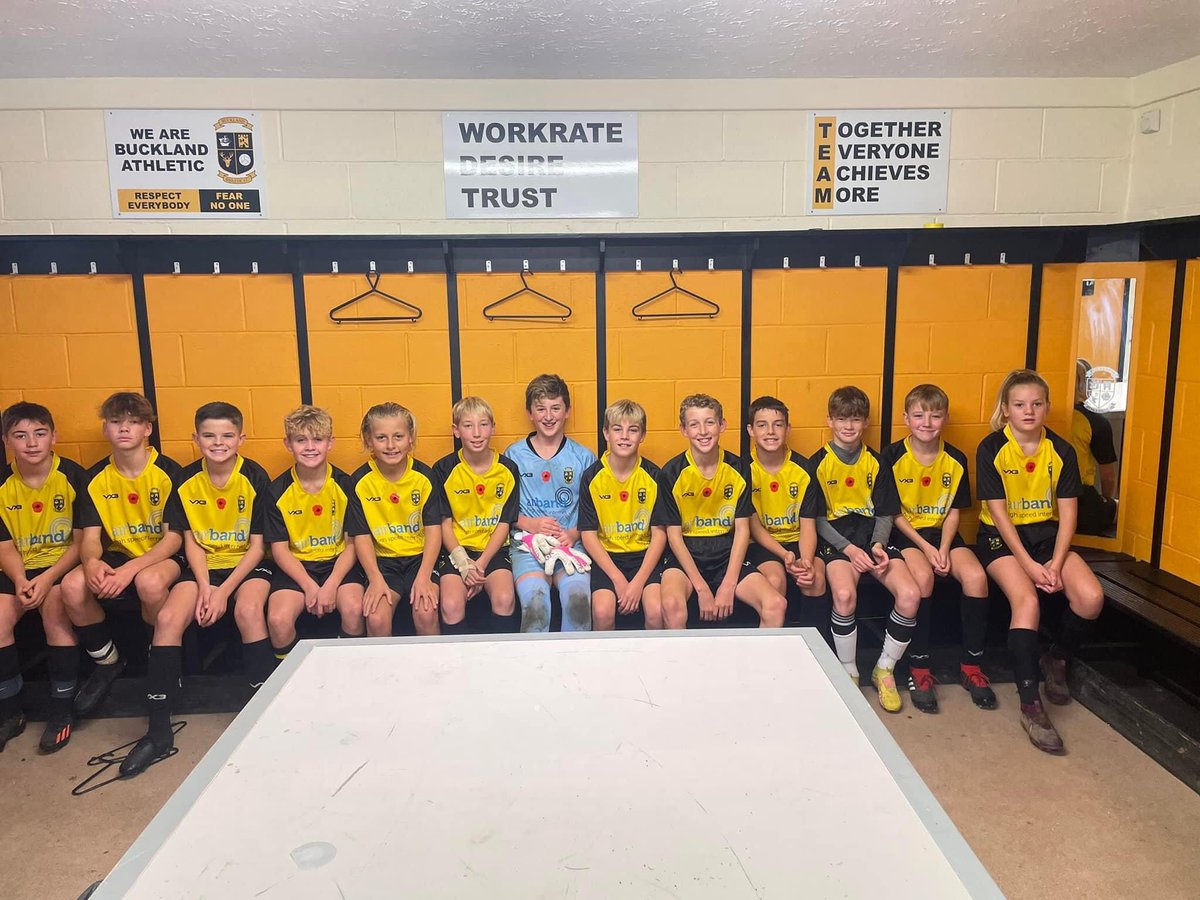 OfficalBAFC's tweet photo. 🏆 | Under 13's Cup Final.

Our Under 13's look to make it a season double in their Cup Final tomorrow morning. 👏

🗓 Sunday 21st May
🆚️ @Ivytownfc 
🏆 Cup Final
🏟 Coach Road, TQ12 1EJ
💷 Adults £2, Under 16's £FREE
⏱️ 11.30am KO

Come along and support our #FutureBucks 🟡⚫️ https://t.co/lrfrM6MhSR