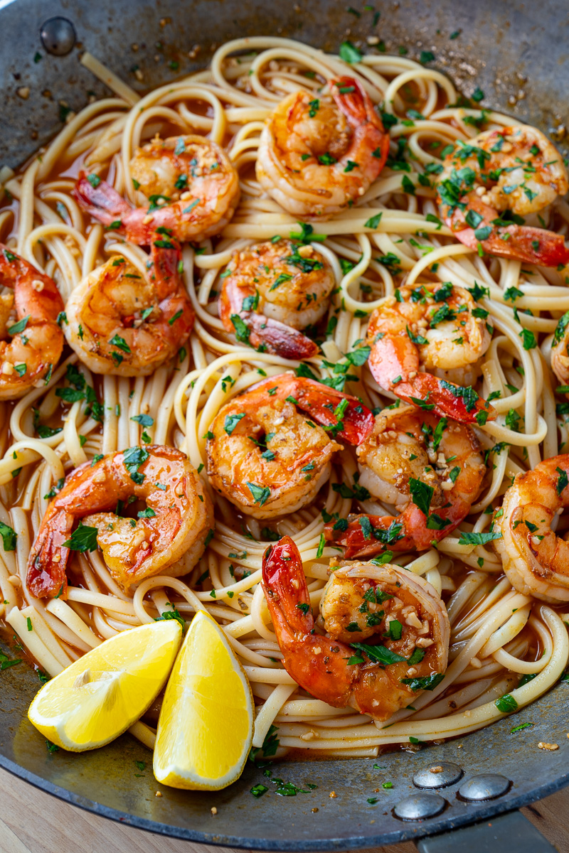 Cajun BBQ Shrimp Scampi Linguine!
recipe @ closetcooking.com/cajun-bbq-shri…