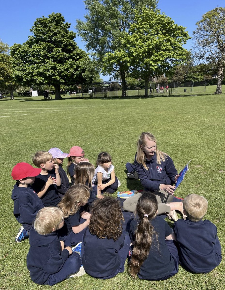 WellesleySchool's tweet photo. Reception had lots of fun working together at beach school. They read 'The Singing Mermaid' by Julia Donaldson so some made a mermaid and there were lots of sandcastles built. They also picked up lots of rubbish. Our children simply love school! https://t.co/nN7UOi8AA6