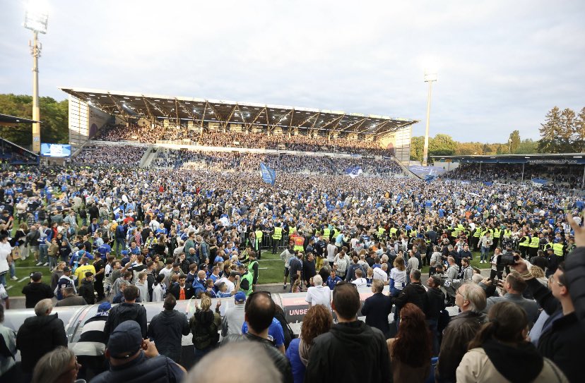 CultureFoot7's tweet photo. 🇩🇪 Revoilà Darmstadt ! Tombeur 1-0 de Magdebourg, le club allemand marque son retour en Bundesliga. 

Une première depuis 2017 pour Darmstadt ✨ https://t.co/AaCfD0YiaC