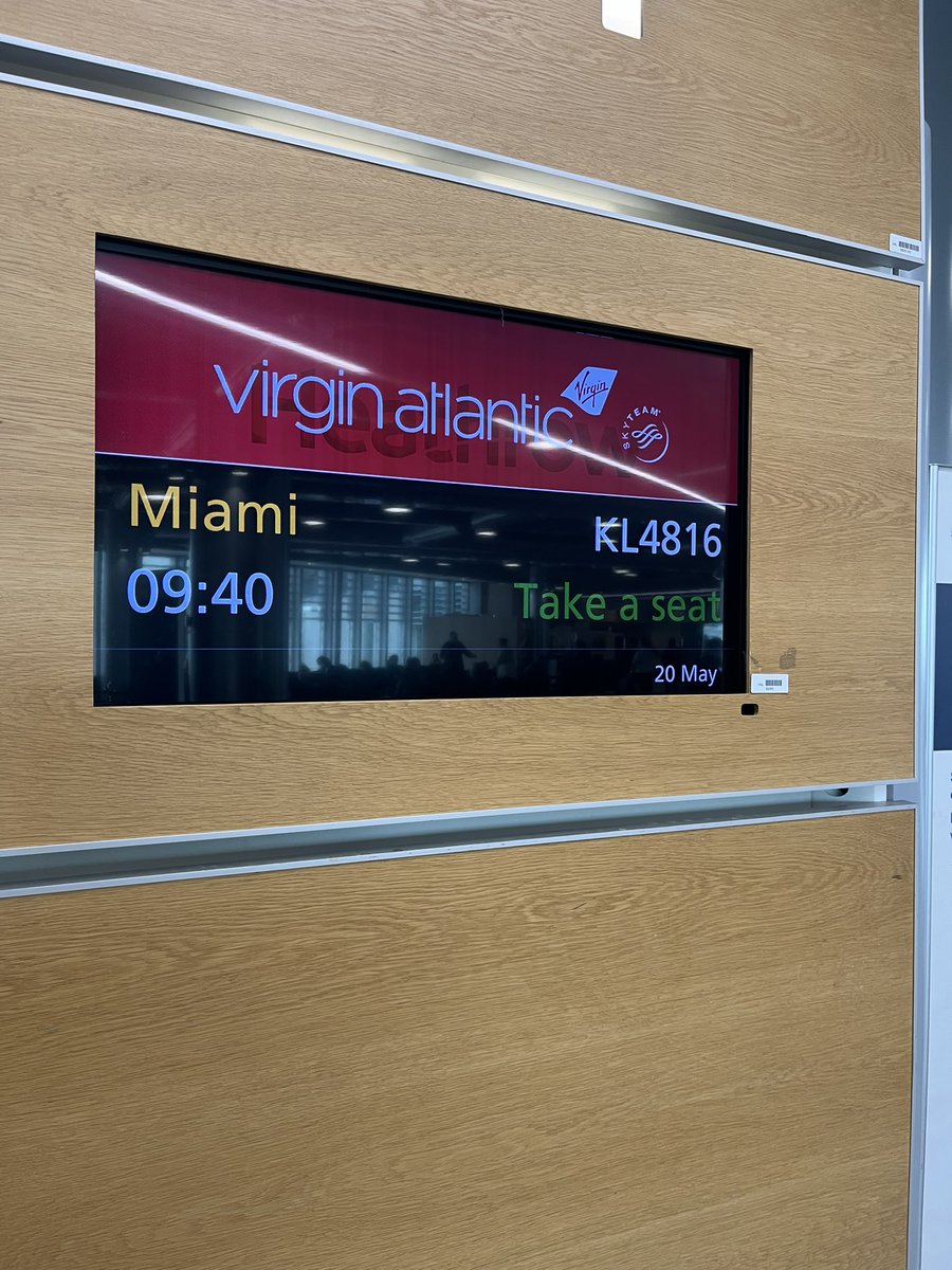 Cosmicjackracin's tweet photo. Hiya @VirginAtlantic how busy is this flight? Looking for a upgrade……. #virgin #virginatlanic #london #miami https://t.co/Og6ZqWR24H
