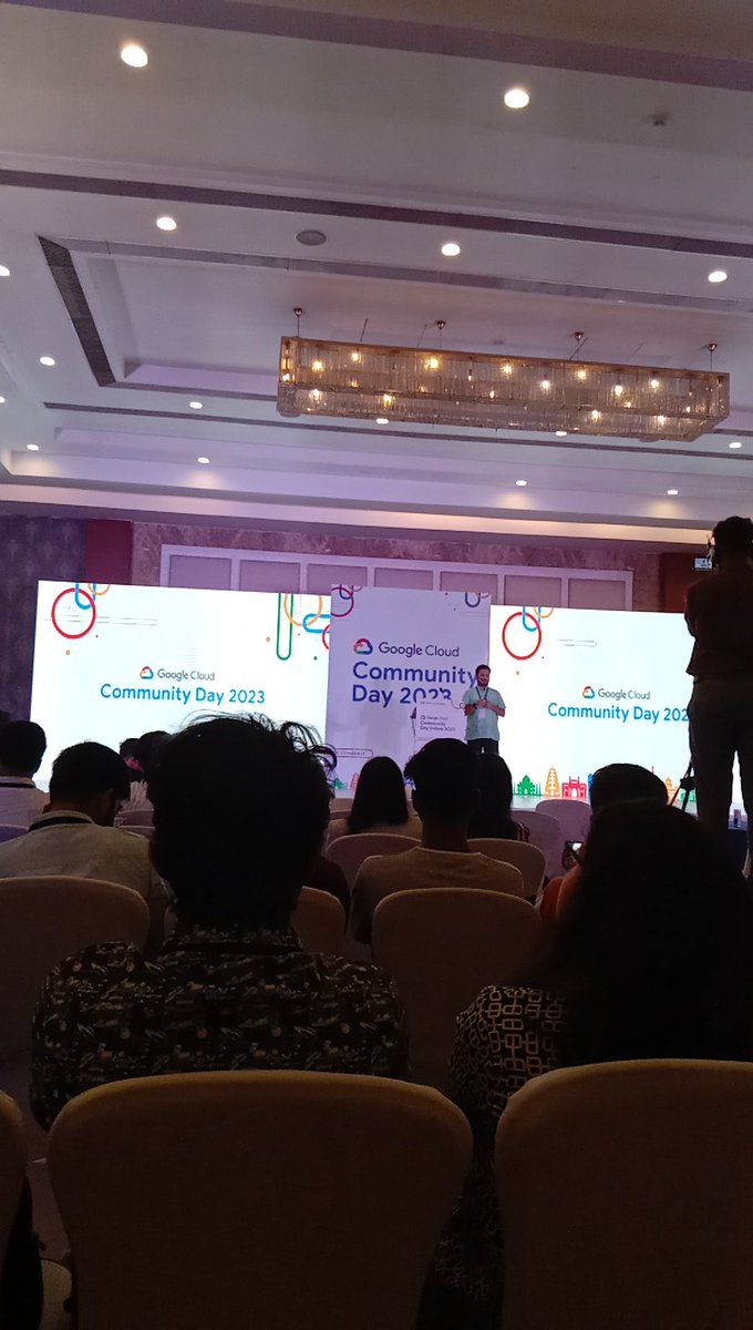 Pratham132004's tweet photo. Talk On Machine learning by Bhavesh Bhatt 🥳 #GCCDIndore23#gdgindore #gdgcloudindore #wtmindore @GDGIndia @GDG_Indore @IndoreWtm @WtmIndia @GoogleDevsIN #gdgindore
#gdgcloudindore
#wtmindore
#gccdindore2023 https://t.co/k2EJ5oS5zk