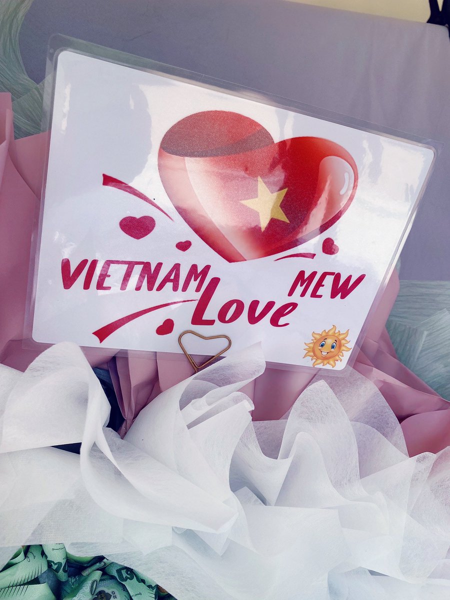 MewGulfCP9197's tweet photo. 𝑯𝒂𝒑𝒑𝒚 𝑪𝒉𝒊𝒏𝒆𝒔𝒆 𝑳𝒐𝒗𝒆 𝑫𝒂𝒚

@MSuppasit ♡ You are our special person whom we will always care for and protect. 

You are the sun, the moon &amp; all the stars.

Mew Mew, you deserve with everyone's love ❤️

520 Wo Ai Ni

FIVE TWO O LUV MEW

#五二零MEW的爱
#MewSuppasit https://t.co/zmN9ujeDWp