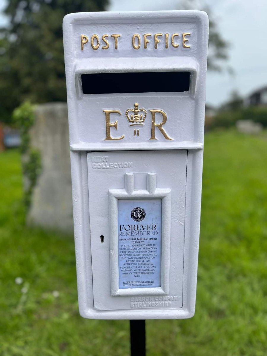 The growing (and welcome) trend of cemeteries having white postboxes where people can post letters to loved ones who have died. This one in Bourne End, #Bucks. Courtesy of @TheBeyonderUK #postboxsaturday