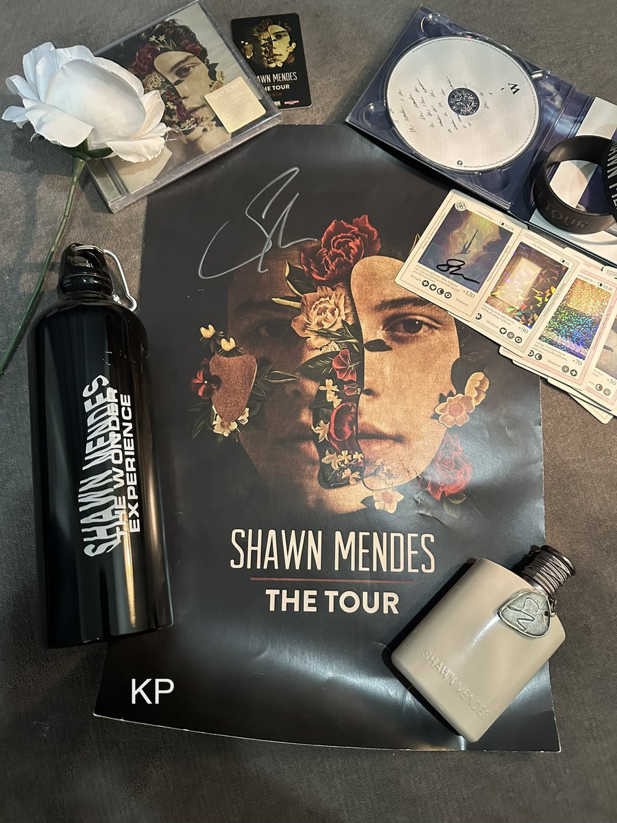 KpLovesCaTS13's tweet photo. ミ★ พร้อมส่ง ★彡 ลายเซ็นสด

🌹Signed poster by Shawn Mendes 2,990 บาท
🖌️Signed wonder cd 2,190 บาท

.・。.・゜✭・.・✫・゜・。.

ชิ้นอื่นทักมาสอบถามได้ค่ะ ส่งฟรีเลย😊
#ตลาดนัดสากล #ตลาดนัดเทย์เลอร์สวิฟ #ตลาดนัดสวิฟตี้ #ชอว์นเมนเดส #ตลาดนัดshawnmendes #ลายเซ็น #signed https://t.co/lqKtk7V5tT