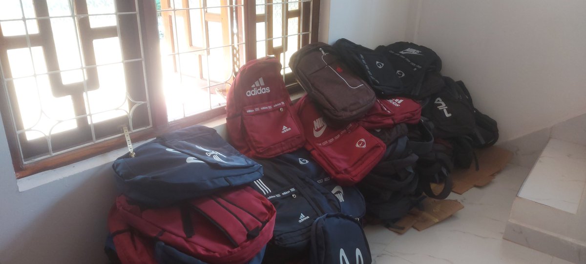 ඔබ සියලු දෙනාගේම දායකත්වයෙන් හෙට දින පාසල් දරුවන් 100ක් සදහා පාසල් උපකරණ බෙදා දීමට සූදානම්...