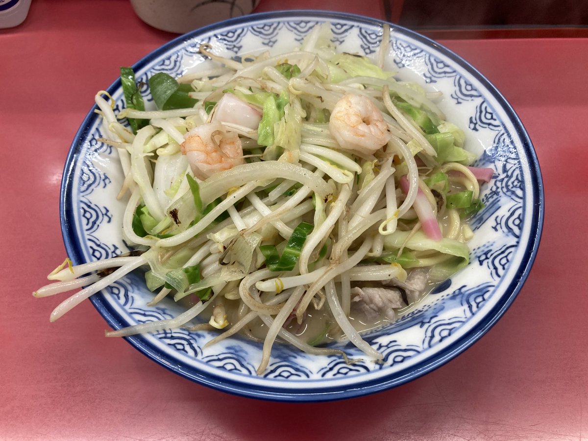 kuma_kin's tweet photo. 佐世保へ上陸。
観光客丸出しでちゃんぽんをかっ喰らうとする。 https://t.co/PDh0hEWYQ2