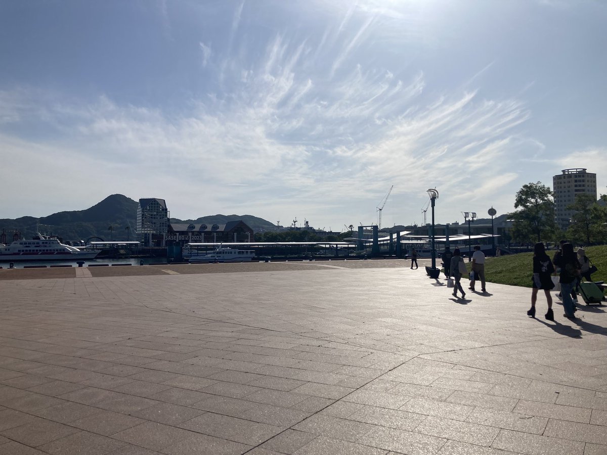 kuma_kin's tweet photo. 佐世保へ上陸。
観光客丸出しでちゃんぽんをかっ喰らうとする。 https://t.co/PDh0hEWYQ2