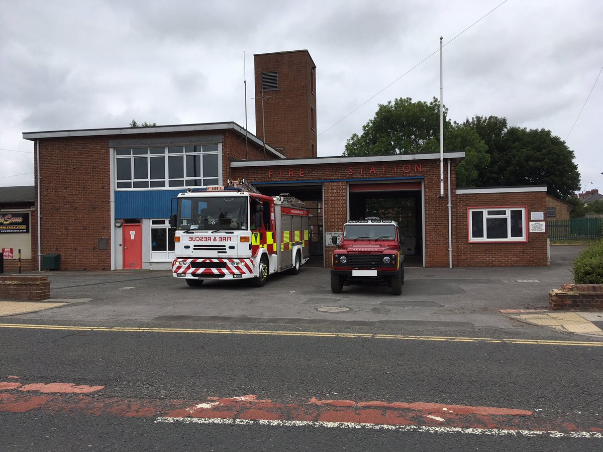 ClevelandFB's tweet photo. 🚒 Happening TODAY!! 🚒

🔥 Head on over to Guisborough Fire Station today (20/05) between 12noon to 3pm for our ‘Have a Go Day’!

👨‍🚒 Come and have a chat with our friendly crews and have a go at some ‘hands on’ activities aswell as learn more about the selection process! https://t.co/luK96yh0Bm