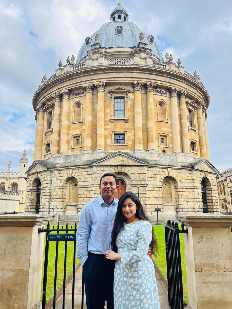 Exactly one year ago on this day, my wife successfully defended her Phd thesis. The first in my entire family to achieve this milestone! 

Also, probably the first in history to finish her Phd from Cambridge and then to take a photo in front of Oxford!