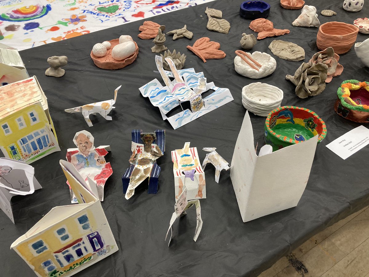 It’s #mentalhealthawarenessweek2023 #anxiety is the theme. @TTTweets_ held an inspiring, connecting & creative event showcasing people’s work & had a chance to make & do. The exhibition allowed, through art, to show what anxiety can mean for people @BridgeRenewal @BEHMHTNHS