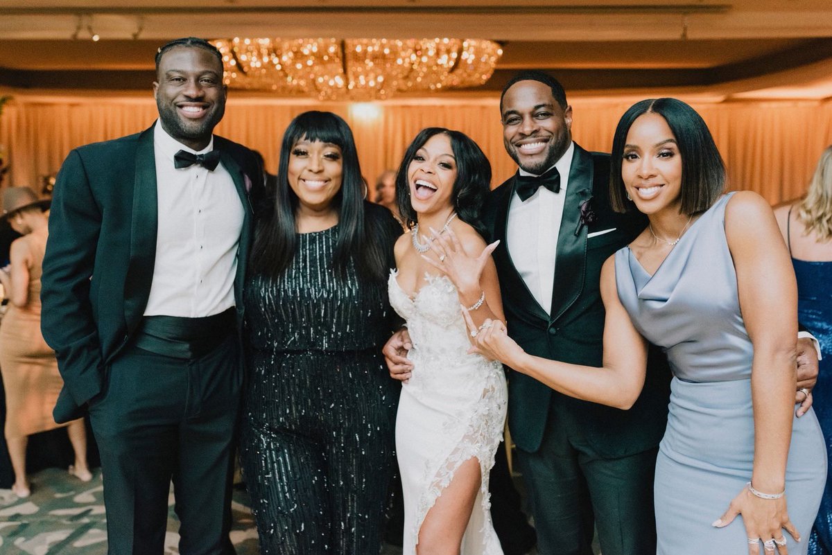 Loni Love tweet media