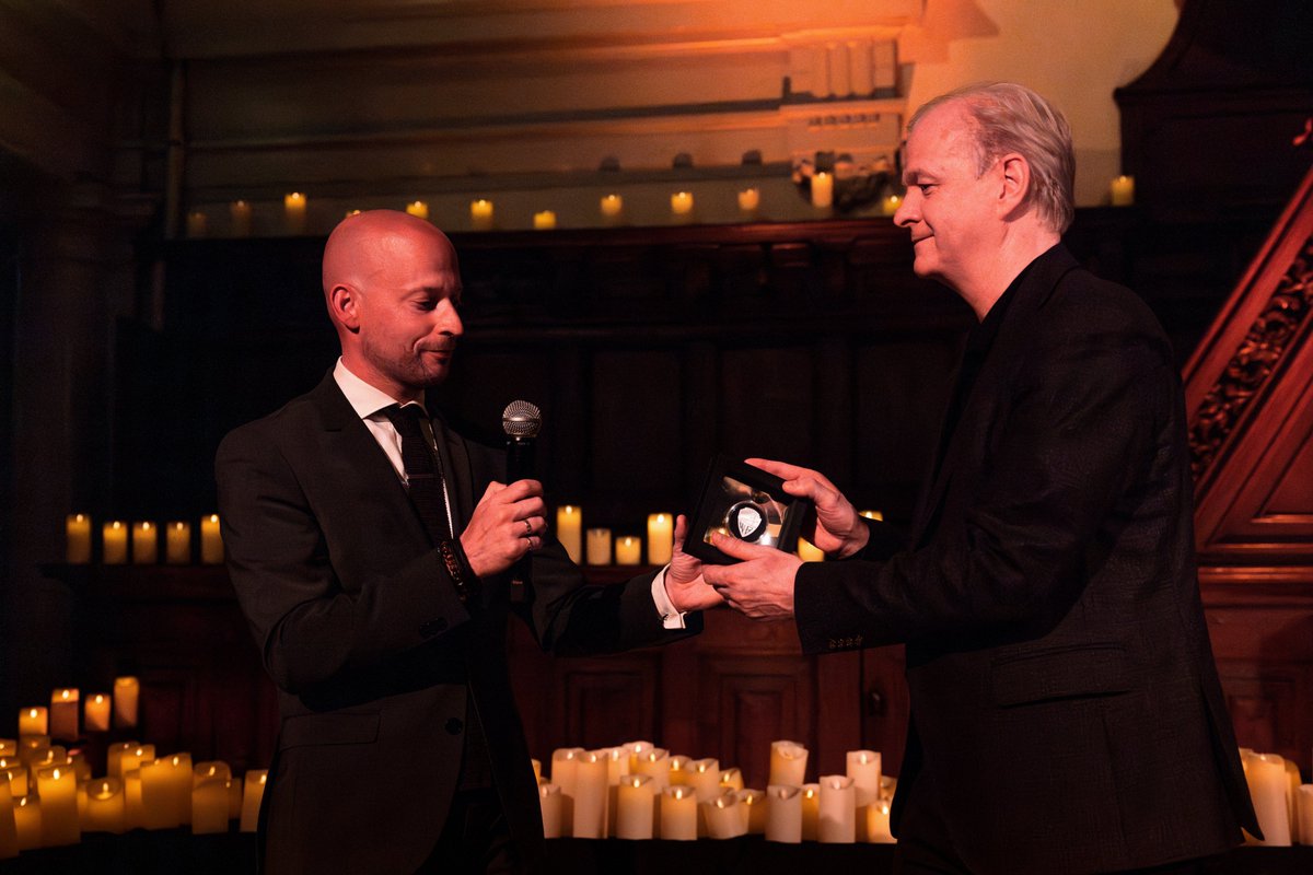 Royal Dutch Mint (@royaldutchmint) on Twitter photo Handover by candlelight! A special handover of the Malta 5 euro '100th anniversary of Warner Bros.' during the Candlelight Concert in Amsterdam! <a href="/centralbankmt/">CentralBankofMalta</a> <a href="/warnerbros/">Warner Bros.</a>
royaldutchmint.com/malta-5-euro-1… Handover by candlelight! A special handover of the Malta 5 euro '100th anniversary of Warner Bros.' during the Candlelight Concert in Amsterdam! <a href="/centralbankmt/">CentralBankofMalta</a> <a href="/warnerbros/">Warner Bros.</a>
royaldutchmint.com/malta-5-euro-1…