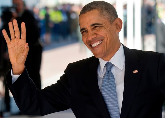 BFMTV's tweet photo. 🔴 EN DIRECT
La Russie interdit l'entrée sur son territoire de 500 Américains dont Barack Obama
https://t.co/hhxf5JJ17z https://t.co/WeEyJEaygr