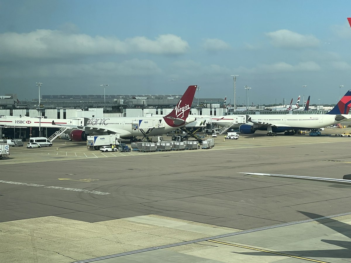 Flying to the US with <a href="/VirginAtlantic/">virginatlantic</a> to see Luke Mays launch into space with <a href="/virgingalactic/">Virgin Galactic</a>! So exciting! Living in a new space era 🚀🌍