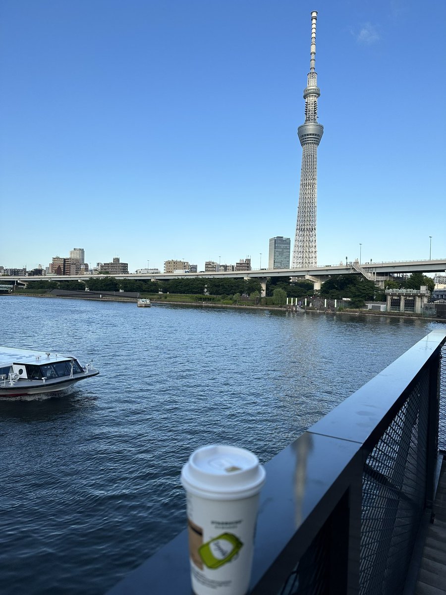 アイスソイラテ飲みながらブラブラ🎶
平和である🫡💯