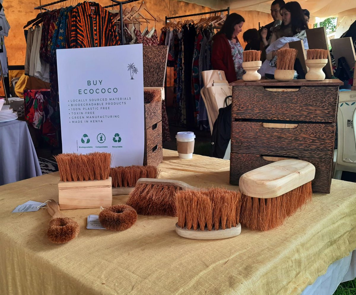 EcococoKenya's tweet photo. 🌿 Freshen up your space with our coconut fiber cleaning essentials! Experience the natural beauty of a clean home while supporting sustainability. 🍃 #FreshandGreen #NaturalCleaningProducts #CoconutFiberGoodness #ecococoke https://t.co/bJd1bRCL2U