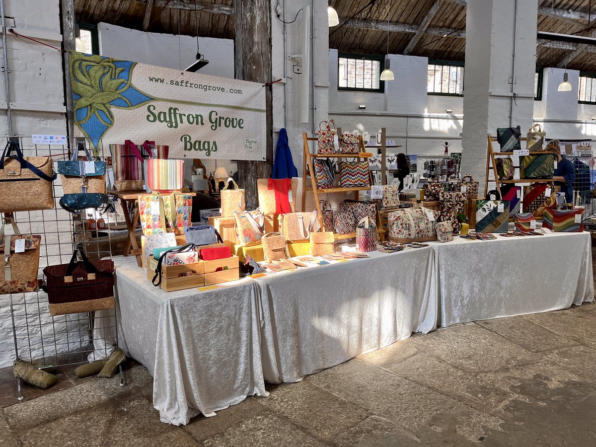 It’s a sunny day here in Tavistock, come on down! Lots of lovely artisans to see. And some brand new bags made by me! 😁

Alternatively visit ⤵️
saffrongrove.com/shop

#bagselling #smallbusiness #tavistock