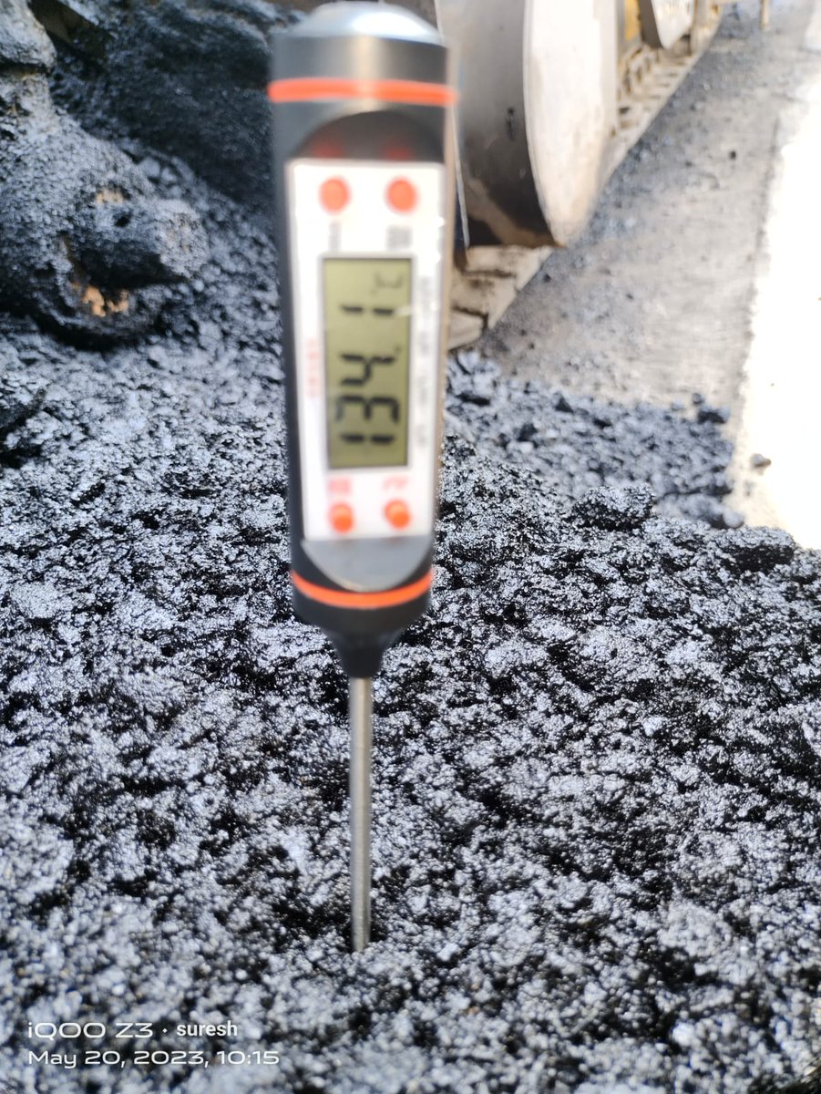 NAKREKAL_MC's tweet image. #Road_Widening Work in Nakrekal Municipality #Bituminous Road Construction. #Commissioner #AE #Chairperson @aclbnalgonda @MLAChirumarthy @cdmatelangana @KTRBRS