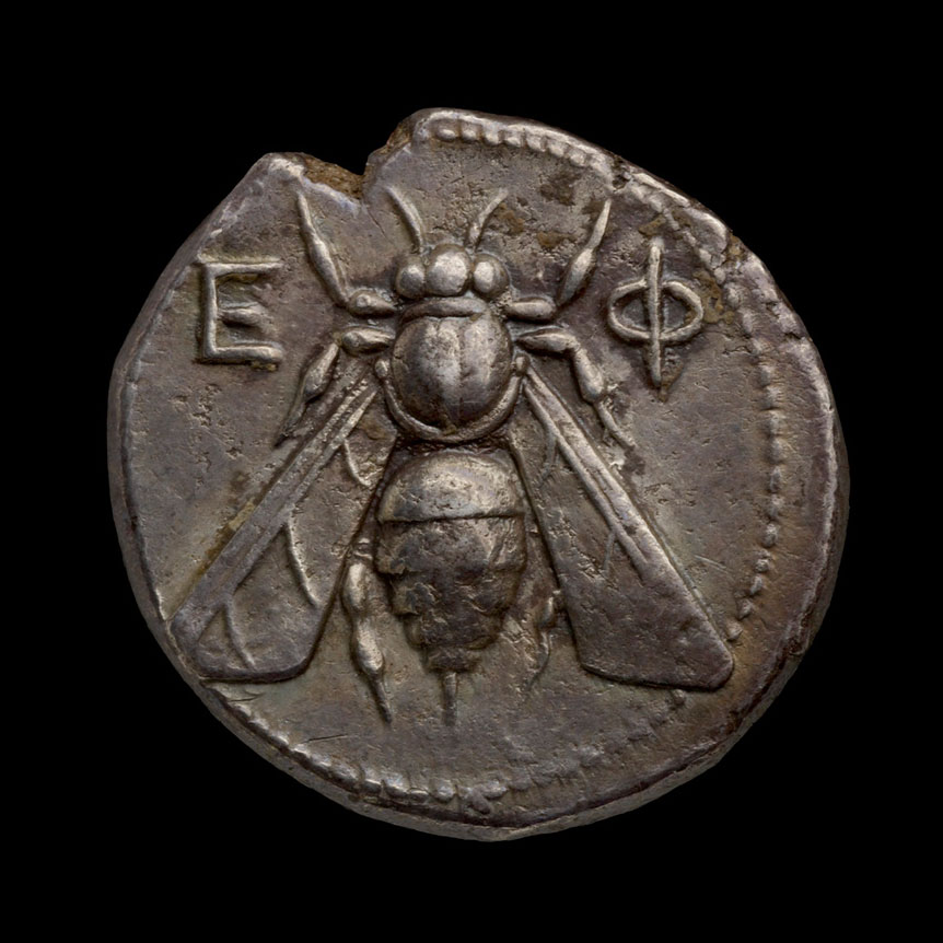 AshmoleanMuseum's tweet image. The ancient city of Ephesus adopted the bee as one of its coin designs. 🐝⁠

It was home to the temple of Artemis, goddess of hunting, wilderness &amp;amp; wild animals. The temple's high priest was known as the ‘king bee’ &amp;amp; priestesses as ‘melissae’ (honey bees). 

#WorldBeeDay 🐝⁠
