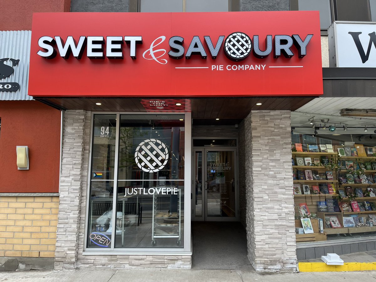 farwell_ohl's tweet image. All through May, $2 from every dozen butter tarts sold @justlovepie is being donated to #Farwell4Hire (and $1 from every half-dozen!). Visit today and you might even get a pie or tart I baked this morning! #curecf