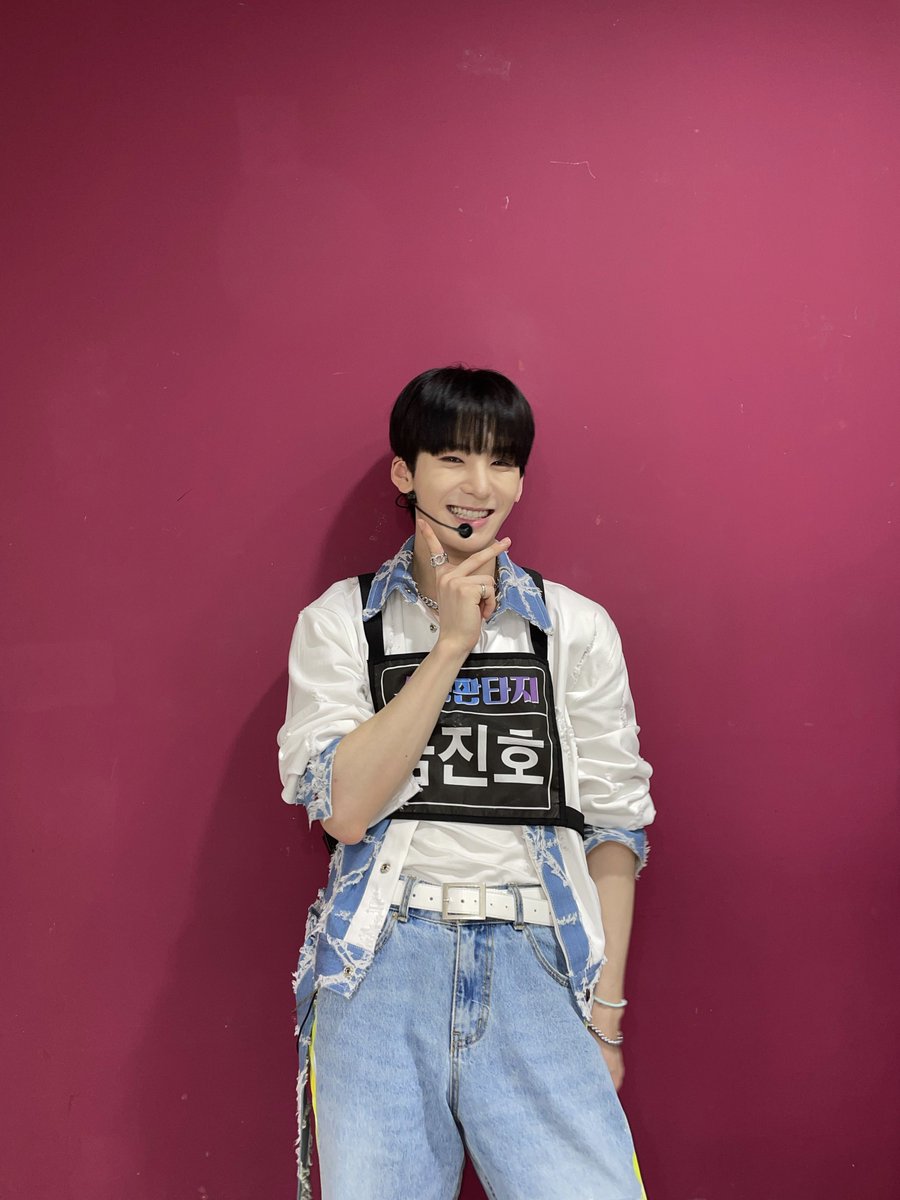 _bot24k tweet picture