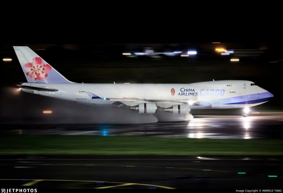 JetPhotos on Twitter "A China Airlines Cargo 747 drying the runway in