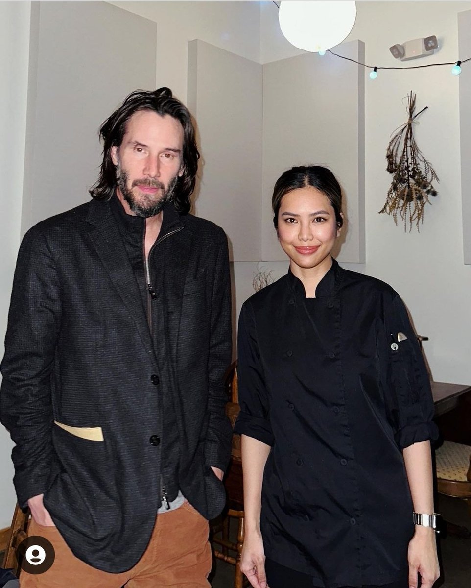 Keanu_TheClub's tweet photo. An unforgettable moment : our kinkan_la with legendary Keanu Reeves."
Thanks @22Recipes ! 

#keanureeves https://t.co/78X4ZT94zC