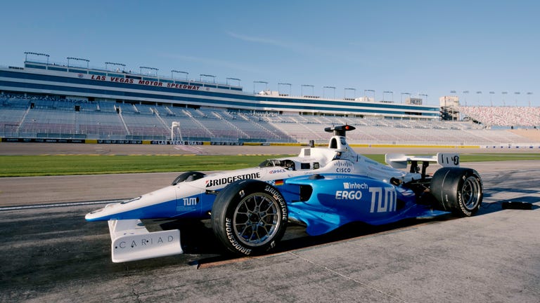 SpirosMargaris's tweet image. AI Takes the Wheel 

at the #indybhm #AutonomousChallenge 

cnet.com/roadshow/news/… #fintech #ArtificialIntelligence #MachineLearning #DeepLearning #AV #AutonomousVehicles @jesseorrall @CNET