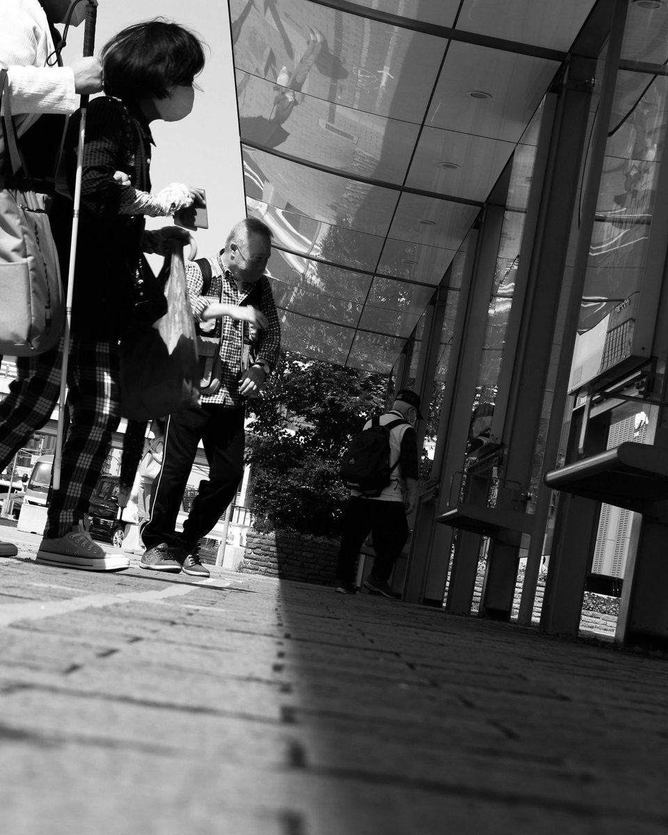 📍Kobe
📸 Canon EOS Kiss X7 
#streetphotography
#streetphotographyinternational 
#streetphotographyjapan
#streetmoment 
#spicollective
#wegalleryphotos
#streetartjaponism
#theglobalphotographycommunity
#canoneoskissx7 
#canonphotography 
#canonstreetphotography
