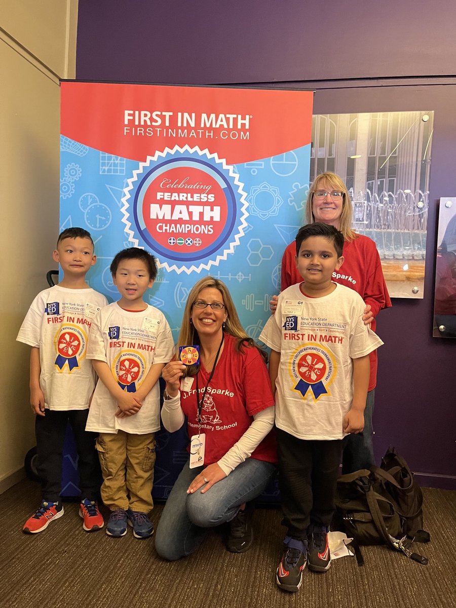 Team Sparke is ready to go! First in Math Tournament at University of Albany! Go Bulldogs! ⁦<a href="/SparkeShines/">J.F. Sparke School</a>⁩ ⁦<a href="/BethRoemerIT/">Beth Roemer</a>⁩ <a href="/LMarks1516/">Laura Marks</a>⁩ 🐾❤️