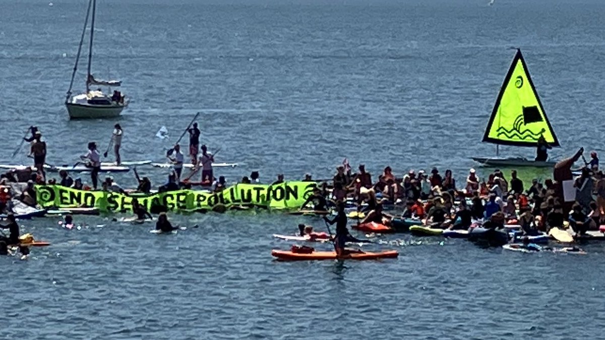 Excellent turn out in #Plymouth sound  proving The Great #British public have had enough of filthy beaches & water that makes you ill. @sascampaigns #PaddleOutProtest #PeopleB4Profits