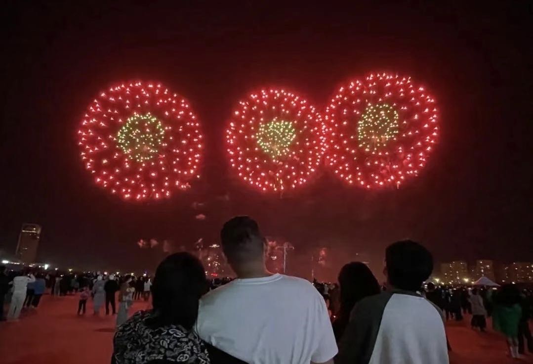 OrdosChina's tweet photo. 🥳The #ChinaTourismDay celebrations that took place yesterday in #Ordos city were certainly a success. Here are some special moments captured during the course of the day. Don't miss out! #SpringInInnerMongolia #VisitOrdos👇 https://t.co/L3uNORvePm