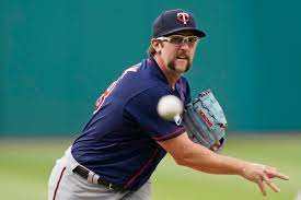 thedevereauxera's tweet image. He's the best. @Dobnak_
My fave pitcher, Randy.
He has the best 'stache in the business.
That is all. ⚾️ #MNTwins