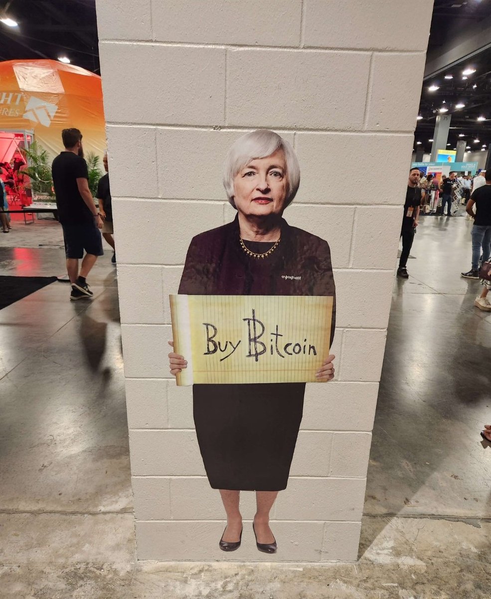 joinFIO's tweet image. #Bitcoinmiami is being incredible so far! 🔥🔥

Mad respect to @TheBitcoinConf for always delivering beyond expectations. 👏👏

#Bitcoin2023 #Bitcoinmiami2023 #fio #fioprotocol