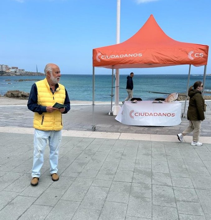 ManuMoinelo's tweet photo. En el Paseo Marítimo.

#ciudadanoscoruña #Ciudadanos #cscoruña #acoruña #ACoruña #28M #Galicia #acoruna https://t.co/Sk64wUrBq3