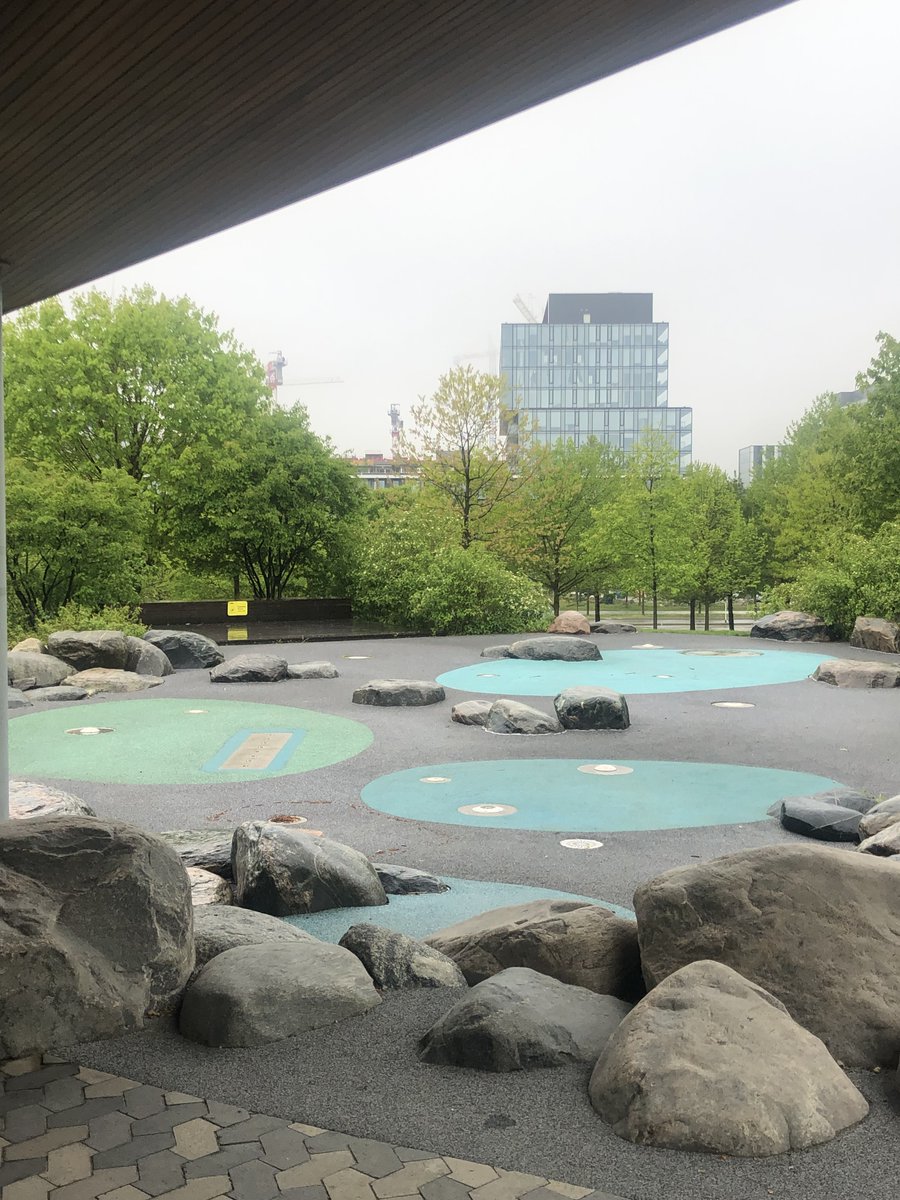 Done! After a rather lengthy repair period the splash pad is all fixed up 🙌🏻 Now the sun...hello? ☀️#CorktownCommon #parkplay #KidsPlaytime #TOParks #LongWeekend #May24