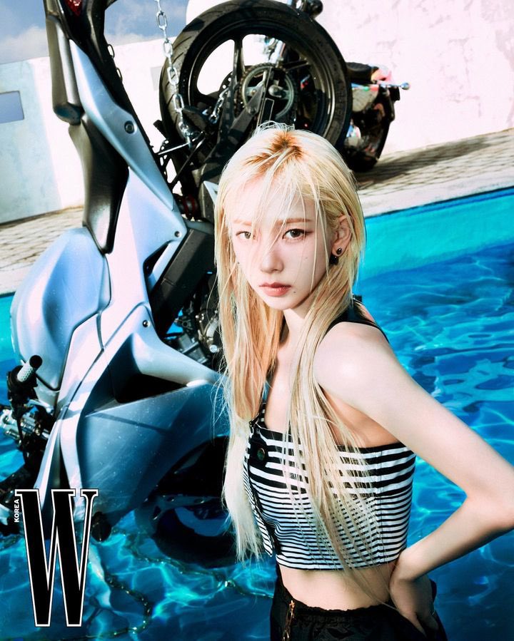 Karina (@yoojxi) on Twitter photo 